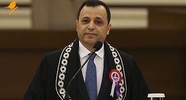 Zühtü Arslan yeniden AYM Başkanı seçildi